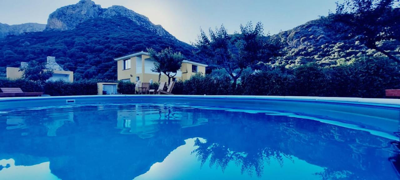 시니스콜라 Indipendente Con Piscina Uso Esclusivo Internet Illimitato 빌라 외부 사진